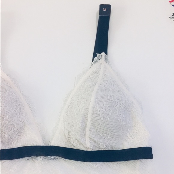 Victoria's Secret Lace Bralette - Picture 3 of 4